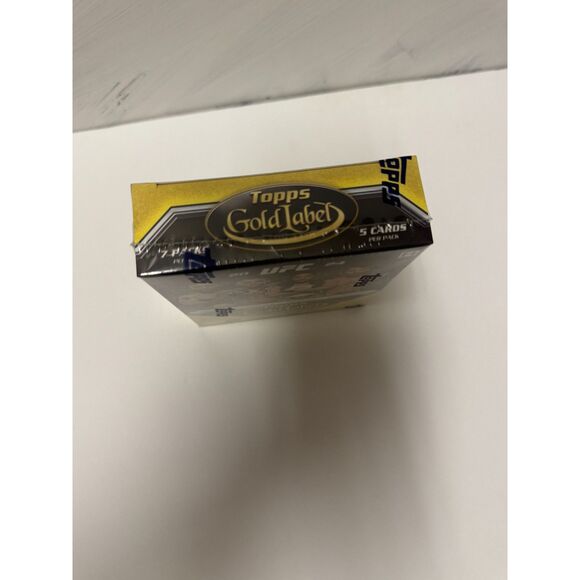 2024 Topps Gold Label UFC Hobby Box Sealed Factory - Picture 5 of 6